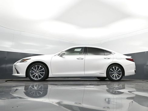 Used 2021 Lexus ES 300h w/ Premium Package FWD image 39
