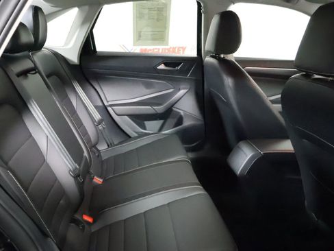 Used 2024 Volkswagen Jetta SE image 45