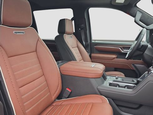 New 2026 GMC Sierra 2500 Denali Ultimate AWD/4WD image 19