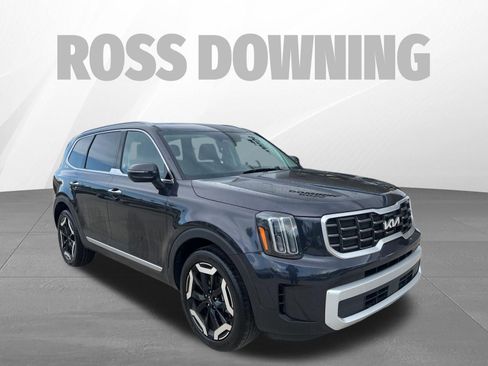 Used 2025 Kia Telluride S FWD image 3