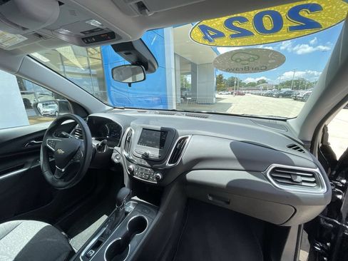 Certified 2024 Chevrolet Equinox LT FWD image 29