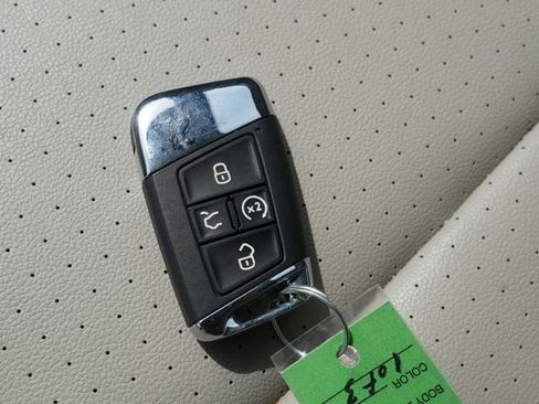Certified 2022 Volkswagen Atlas SE AWD/4WD image 37