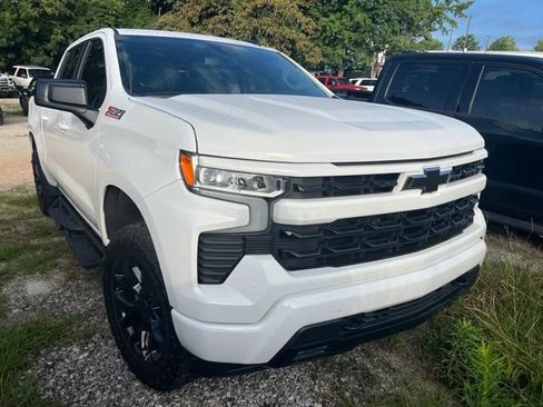 Used 2025 Chevrolet Silverado 1500 RST AWD/4WD image 10