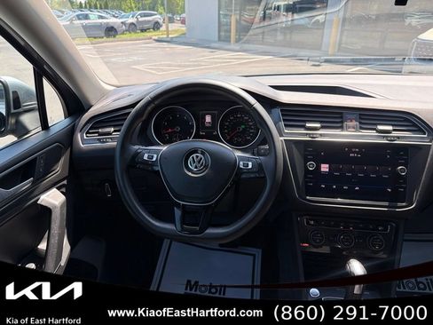 Used 2020 Volkswagen Tiguan SE FWD image 24
