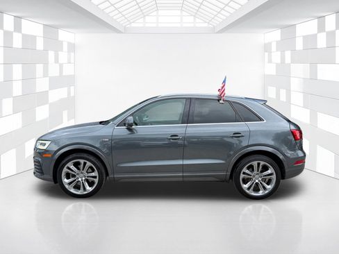 Used 2018 Audi Q3 2.0T Premium Plus w/ Premium Plus Package FWD image 4