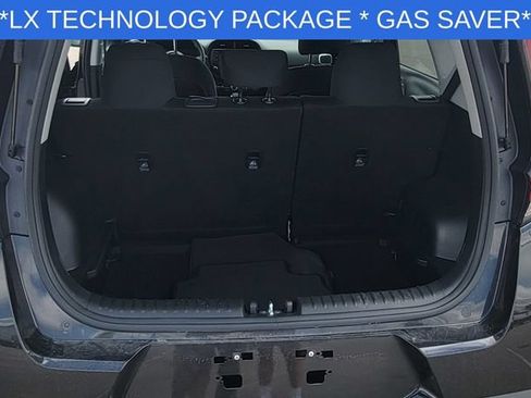 Used 2025 Kia Soul LX w/ LX Technology Package FWD image 9