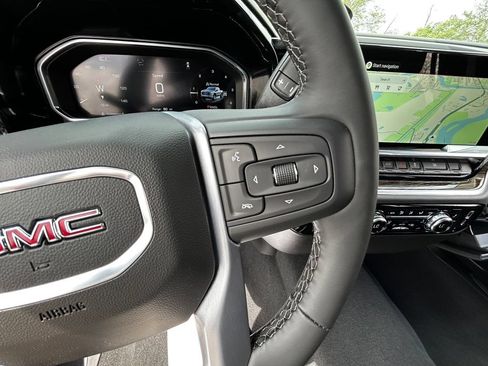 New 2026 GMC Sierra 1500 SLE w/ Preferred Package AWD/4WD image 12