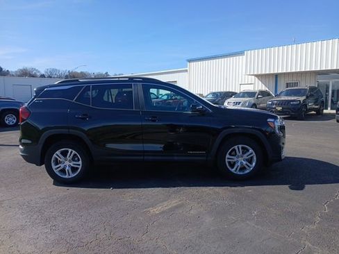 Certified 2023 GMC Terrain SLE w/ Driver Convenience Package image 6