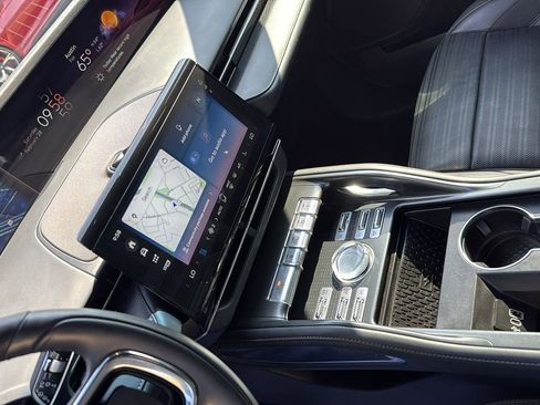 Certified 2024 Lincoln Nautilus Reserve w/ Equipment Group 202A image 21