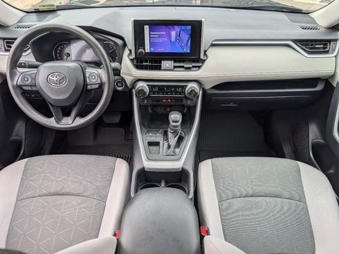 Used 2025 Toyota RAV4 XLE FWD image 4