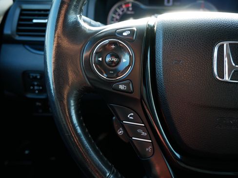 Used 2018 Honda Ridgeline RTL-E image 28