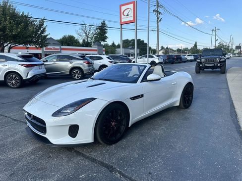 Used 2018 Jaguar F-TYPE Convertible RWD image 5