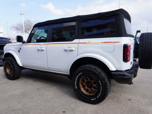 Used 2022 Ford Bronco Outer Banks image 4