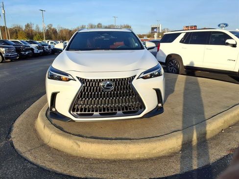 Used 2025 Lexus NX 250 FWD w/ Premium Package image 2