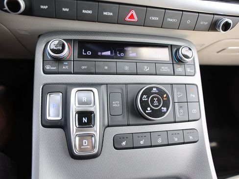 Certified 2023 Hyundai Palisade Limited AWD/4WD image 30