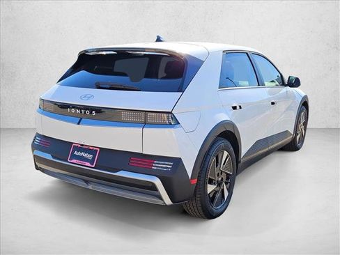 New 2026 Hyundai Ioniq 5 SEL image 5