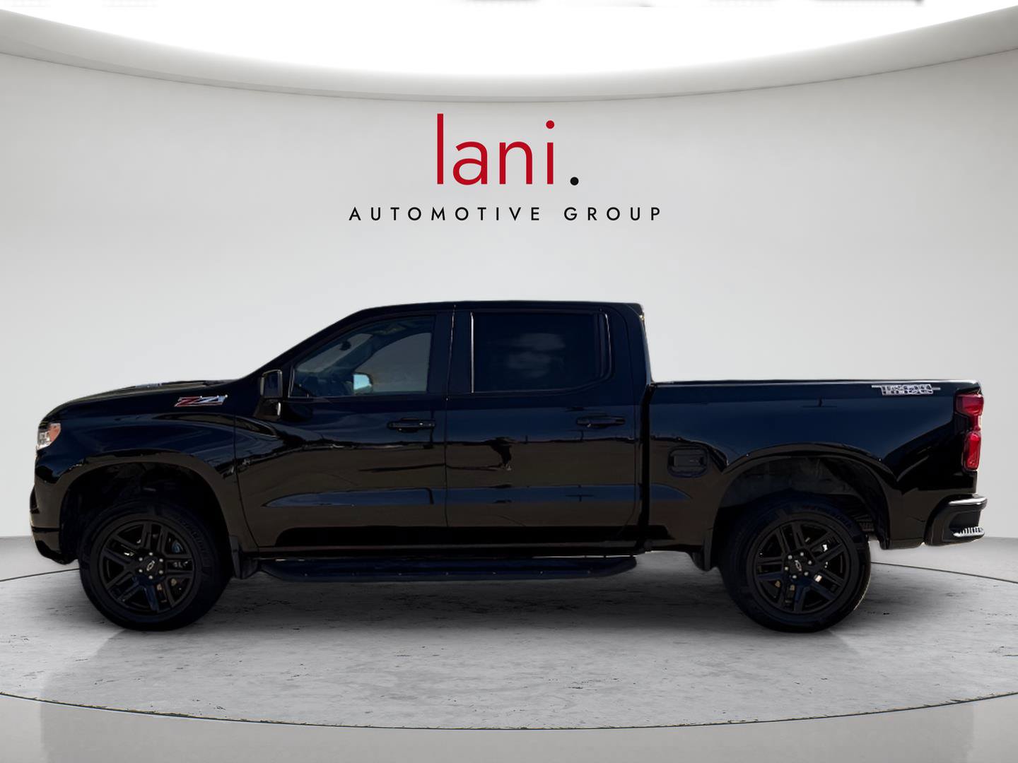 Used 2024 Chevrolet Silverado 1500 LT Trail Boss w/ LT Trail Boss Premium Package AWD/4WD image 30
