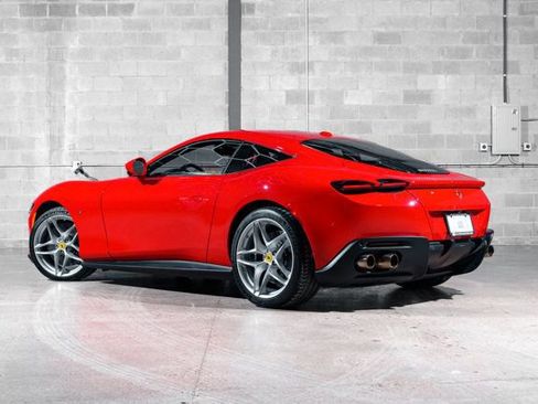 Used 2021 Ferrari Roma image 5