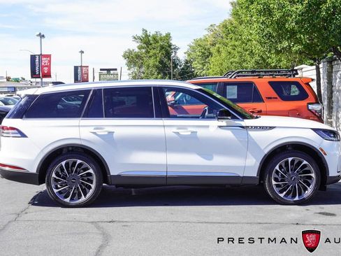 Used 2025 Lincoln Aviator Reserve w/ Illumination Package AWD/4WD image 24