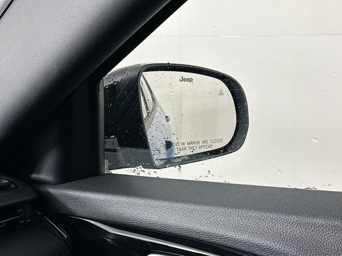 New 2026 Jeep Compass Limited image 23