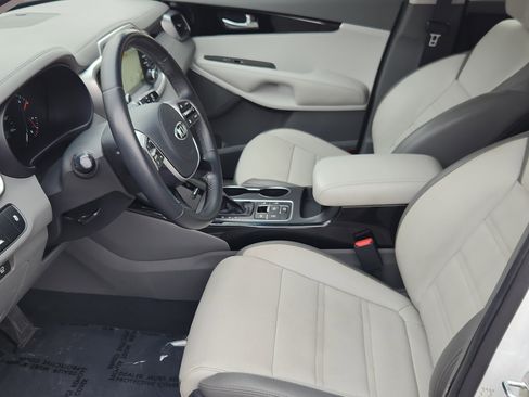 Used 2020 Kia Sorento SX image 14