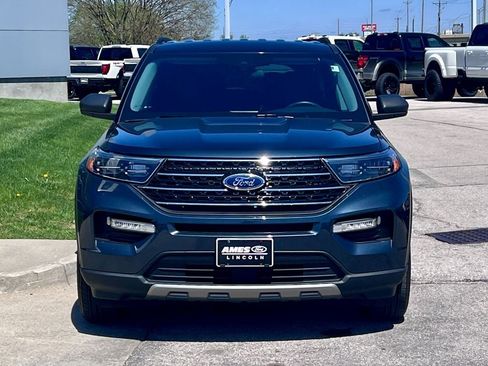 Certified 2022 Ford Explorer XLT w/ Equipment Group 202A AWD/4WD image 8