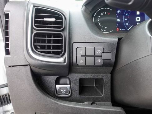 New 2025 RAM ProMaster 2500 w/ Quick Order Package 22G SLT image 19