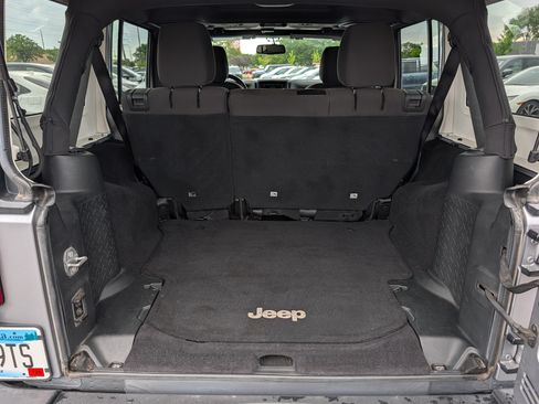 Used 2016 Jeep Wrangler Unlimited Sport w/ Quick Order Package 24S AWD/4WD image 18