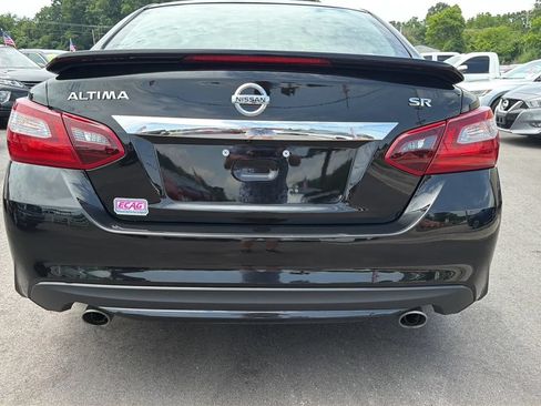 Used 2018 Nissan Altima 2.5 SR FWD image 4