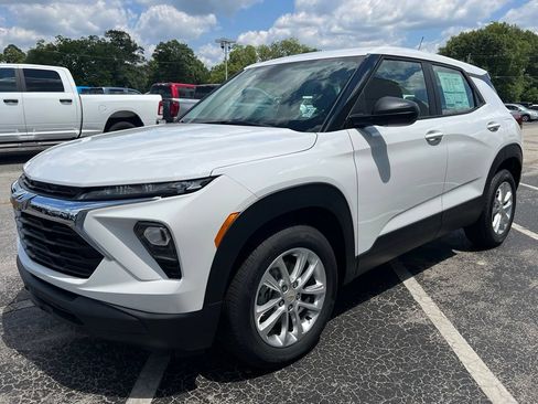New 2026 Chevrolet TrailBlazer LS FWD image 19