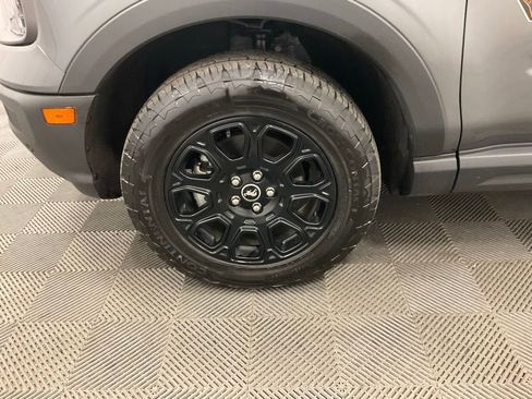 Used 2025 Ford Bronco Sport Badlands image 13