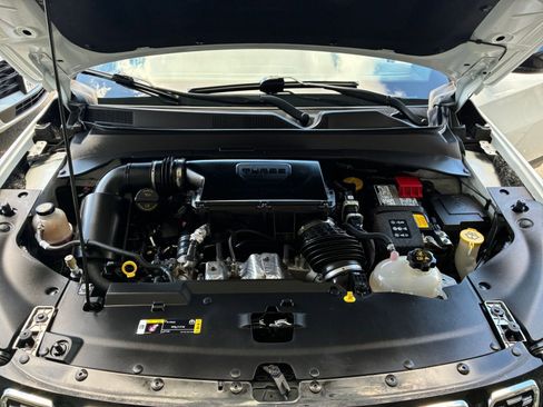 Used 2025 Jeep Compass Limited image 33