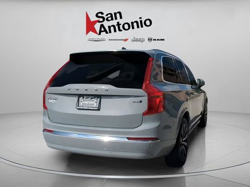 Used 2025 Volvo XC90 B5 Core w/ Protection Package image 24