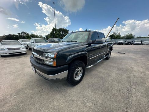 Used 2004 Chevrolet Silverado 2500 LT w/ Skid Plate Package AWD/4WD image 9