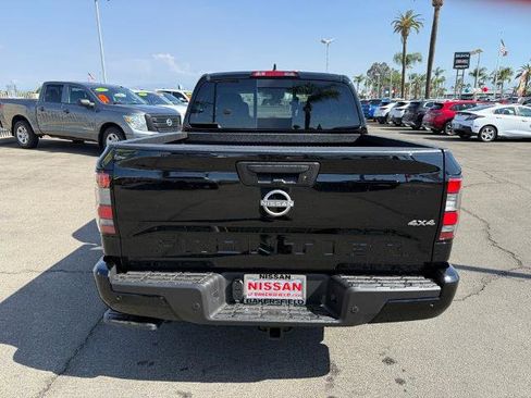 New 2026 Nissan Frontier SV w/ Tow Package image 5