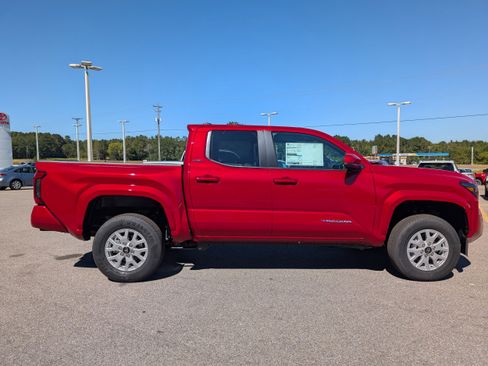 New 2025 Toyota Tacoma SR5 image 6