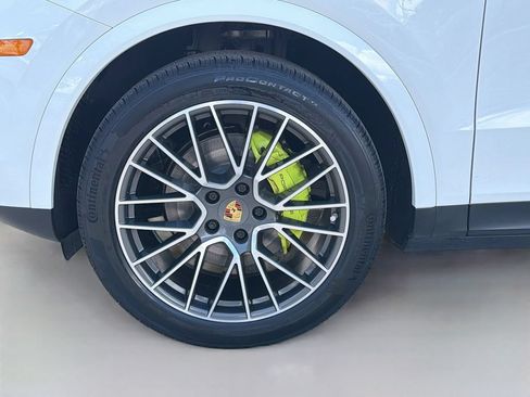 Used 2021 Porsche Cayenne E-Hybrid AWD/4WD image 41