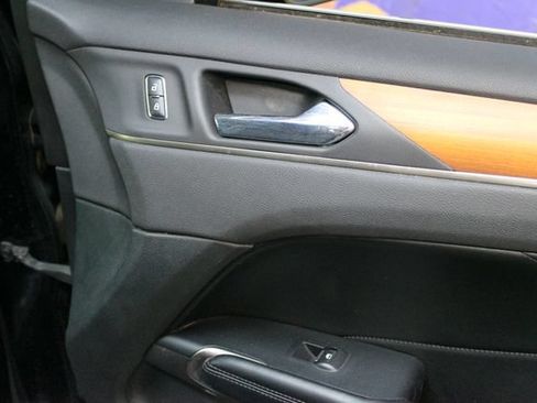Used 2017 Lincoln MKC Select AWD/4WD image 9