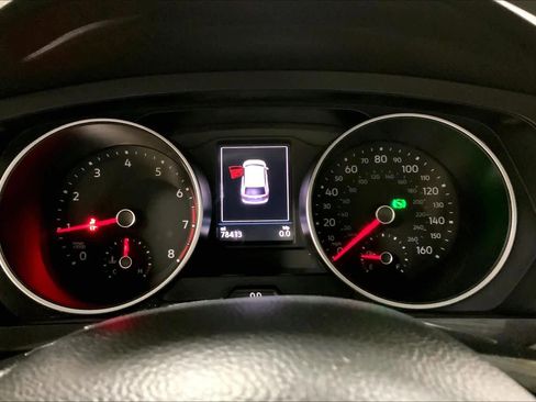 Used 2020 Volkswagen Tiguan S image 26