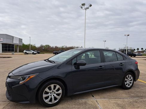 Used 2024 Toyota Corolla LE image 9
