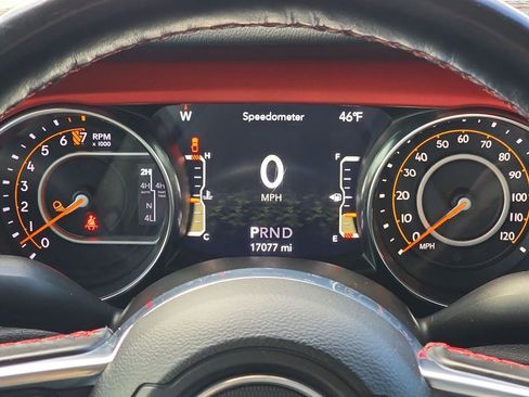 Used 2023 Jeep Gladiator Rubicon w/ Cold Weather Group image 13