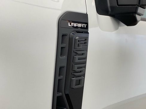 New 2026 Ford F250 Lariat w/ Black Appearance Package AWD/4WD image 13