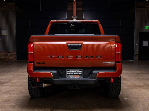Used 2025 Toyota Tacoma TRD Off-Road image 8
