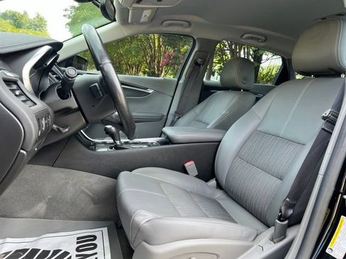 Used 2016 Chevrolet Impala LT w/ Convenience Package FWD image 13