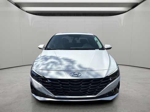 Certified 2023 Hyundai Elantra Limited FWD image 8