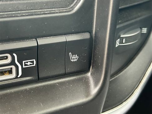 Used 2022 RAM 1500 Laramie image 23