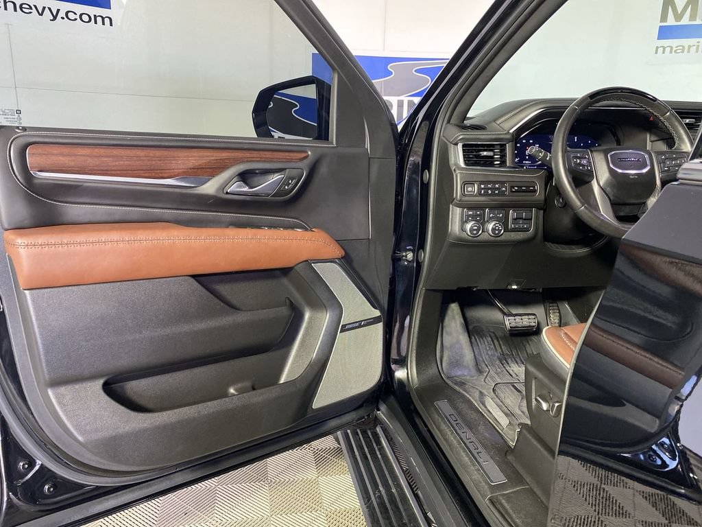 Used 2024 GMC Yukon Denali Ultimate AWD/4WD image 29