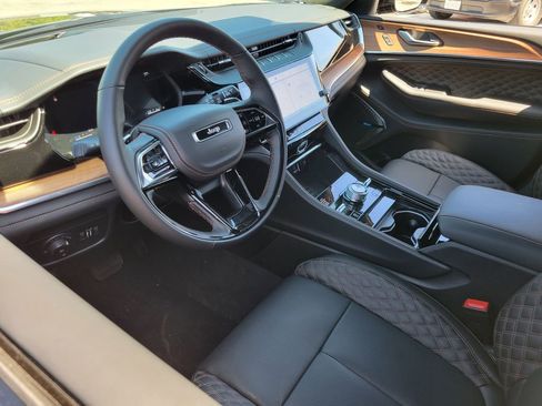 New 2026 Jeep Grand Cherokee Summit AWD/4WD image 3