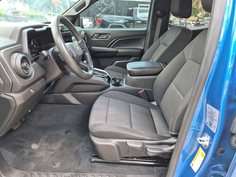 Used 2024 Chevrolet Colorado W/T w/ WT Convenience Package RWD image 17