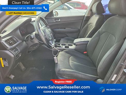Used 2017 Kia Optima Premium w/ Hybrid Convenience Package FWD image 9